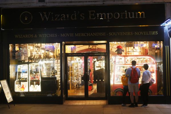 Shops to See in Oxford: The Wizard's Emporium (Harry Potter)
