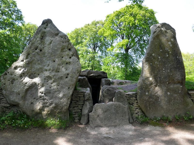 Prehistoric Oxfordshire: The Wayland's Smithy
